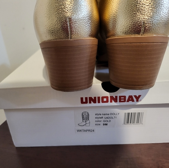 Unionbay Women's Gold Western Boots Used 1 Time No Box - Picture 2 of 8